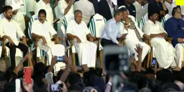 രാജീവ് ചന്ദ്രശേഖർ, പിണറായി, എം വി ഗോവിന്ദൻ, ബിനോയ് വിശ്വം… രാഷ്ട്രീയ എതിർ ചേരി നേതാക്കളെല്ലാം ഒരുമിച്ച് മുൻ നിരയിൽ… വേറിട്ട കാഴ്ചയാവുന്നു വിഡിഎസ് സത്യപ്രതിജ്ഞ, ചടങ്ങുകൾക്ക് തുടക്കം