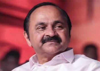 ഹൈക്കമാൻഡ് ജനത്തിനൊപ്പം, വിഡി സതീശനു സാധ്യത? രാഹുൽ ഖാർ​ഗെയുടെ വീട്ടിലെത്തിൽ നിന്ന് മടങ്ങി, ഘടകകക്ഷികളുമായി വീണ്ടും ചർച്ച, മുഖ്യമന്ത്രി പ്രഖ്യാപനം നാളെ