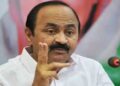 ‘മുനമ്പംകാരെ ഇറക്കി വിടില്ല, എത്രയും പെട്ടെന്ന് നികുതി അടയ്ക്കുന്നതിനുള്ള സംവിധാനമൊരുക്കും, ഭൂമിയിൽ പൂർണാവകാശം വാങ്ങിച്ചുകൊടുക്കും!! കേരളവികസനത്തിനായി വിഭാവനം ചെയ്തിട്ടുള്ള ധവളപത്രം ജൂൺ ആദ്യവാരത്തിൽ’- മുഖ്യമന്ത്രി