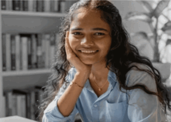 ‘വളയിടൽ തീയതി കുറിച്ചു; വിവാഹത്തിനുള്ള ഒരുക്കങ്ങളും തുടങ്ങി; പെട്ടെന്ന് ഒരു മുന്നറിയിപ്പുമില്ലാതെ ചെറുക്കൻ കല്ല്യാണത്തിൽ നിന്നും പിന്മാറിയതാണ് അവളെ വിഷമിപ്പിച്ചത്’ – 22-കാരി ജീവനൊടുക്കിയ സംഭവത്തിൽ പരാതിയുമായി ബന്ധുക്കൾ