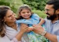 മകൾ ക്ലിൻ കാരയുടെ മുഖം ആദ്യമായി പൊതുമാധ്യമത്തിൽ പങ്ക് വെച്ച് രാം ചരൺ- ഉപാസന കൊനിഡേല ദമ്പതികൾ