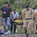 ട്രെയിനിന് തീപിടിച്ചുവെന്ന അഭ്യൂഹം, യാത്രക്കാർ ചങ്ങല വലിച്ചു!! രക്ഷപ്പെടാൻ നാലുവയസുകാരൻ മകനുമായി ട്രാക്കിലേക്ക് എടുത്തു ചാടിയ അമ്മയടക്കം നാലു പേർ എതിരെവന്ന മറ്റൊരു ട്രെയിനിടിച്ച് മരിച്ചു