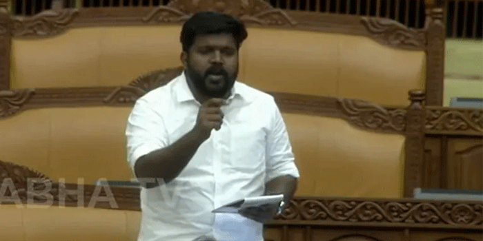 ‘ ആ ശാപം  നിങ്ങളെ വിടാതെ പിന്തുടരും ‘നിയമസഭയിൽ പിണറായി വിജയന്റെ മുഖത്തുനോക്കി എഡി തോമസ്;  ‘ എന്നെപോലെയൊരു സാധാരണക്കാരനെ ഇന്ന്  നിയമസഭയിലേയ്ക്ക് എത്തിച്ചത് അങ്ങ് പറഞ്ഞ രക്ഷാപ്രവർത്തനമാണ്‘