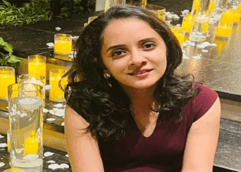 ‘എന്റെ വാഹനം ഒരു സ്കൂട്ടറിൽ തട്ടി; സ്കൂട്ടർ യാത്രക്കാരിയായ സ്ത്രീ വന്ന് എന്റെ മുഖത്ത് ഒറ്റയടി; എനിക്ക് പിന്നെ ഒന്നും ഓർമ്മയില്ല‘- ​ഗായിക അഞ്ജു ജോസഫ്