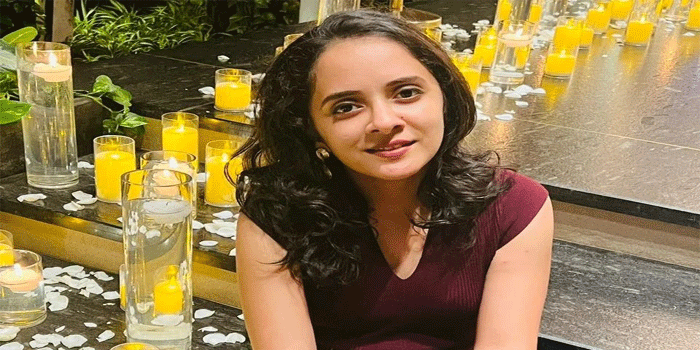 ‘എന്റെ വാഹനം ഒരു സ്കൂട്ടറിൽ തട്ടി; സ്കൂട്ടർ യാത്രക്കാരിയായ സ്ത്രീ വന്ന് എന്റെ മുഖത്ത് ഒറ്റയടി; എനിക്ക് പിന്നെ ഒന്നും ഓർമ്മയില്ല‘- ഗായിക അഞ്ജു ജോസഫ്