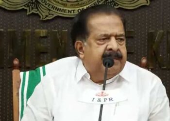 മയക്കുമരുന്ന് ശൃംഖല വളരുന്നത് വിദ്യാർഥികളെ ചുറ്റിപ്പറ്റി!! മൂന്നു ദിവസത്തിനിടെ 728 കേസുകളിലായി രണ്ടു വിദേശപൗരന്മാരടക്കം 795 പേർ അറസ്റ്റിൽ!! കഞ്ചാവും എംഡിഎംഎയുമടക്കം 60 ലക്ഷത്തിന്റെ മയക്കുമരുന്ന് പിടികൂടി- ചെന്നിത്തല