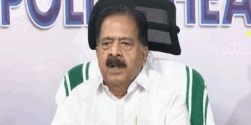 ‘അതൊക്കെ രഹസ്യമല്ലേ? ബജറ്റുമായി ബന്ധപ്പെട്ട കാര്യങ്ങൾ അറിയുന്നത് ധനമന്ത്രിക്കും മുഖ്യമന്ത്രിക്കും മാത്രം‘; മദ്യത്തിന്റെ നികുതി സംബന്ധിച്ച തീരുമാനം  എക്സൈസ് മന്ത്രിയെ അറിയിക്കാതിരുന്നതിനെക്കുറിച്ച് രമേശ് ചെന്നിത്തല