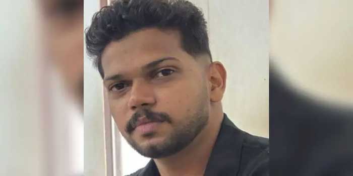 ഇരുവഞ്ഞിപ്പുഴയിലെ പതങ്കയത്ത് ഒഴുക്കിൽപ്പെട്ട് കാണാതായ ടൂറിസ്റ്റ് ​ഗൈഡിന്റെ മൃതദേഹം ചെക്ക് ഡാമിൽ മണലിൽ മൂടപ്പെട്ട നിലയിൽ, യുവാവ് അപകടത്തിൽപ്പെട്ടത് അപ്രതീക്ഷിത മലവെള്ളപ്പാച്ചിലിൽ അകപ്പെട്ട രണ്ടുപേരെ രക്ഷിക്കുന്നതിനിടെ