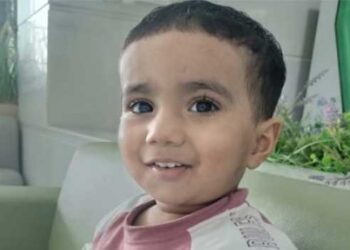 അഞ്ചു വർഷം കാത്തിരുന്നു കിട്ടിയ മകൻ മൂന്നാം നിലയിലെ സ്റ്റെയർകേസിലെ ജനാലയിലൂടെ താഴേക്ക് വീണു മരിച്ച സംഭവം കൊലപാതകം, കൊലയ്ക്ക് പിന്നിൽ 10 വയസ് പ്രായമുള്ള മലയാളി- തമിഴ് പെൺകുട്ടികൾ, കുട്ടിയെ ജനാലയിലൂടെ പുറത്തേക്കെറിയുന്ന ദൃശ്യങ്ങൾ സിസിടിവിയിൽ!! പെൺകുട്ടികളും മാതാപിതാക്കളും പോലീസ് കസ്റ്റഡിയിൽ