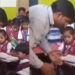 പ്ലേ സ്കൂള്‍ കുട്ടികളുടെ മുഖത്ത് മാറി മാറിയടിച്ച് അധ്യാപകന്‍, അടിയുടെ ആഘാതം താങ്ങാതെ ഡെസ്കിലേക്ക് മറിഞ്ഞ് വീണ് പെണ്‍കുട്ടി, പിന്നാലെ കുട്ടികളെ ബാത്ത്റൂമില്‍ പൂട്ടിയിട്ടു, വിമര്‍ശനവുമായി സോഷ്യല്‍ മീഡിയ