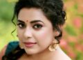 “ചത്തിട്ടില്ല മക്കളെ, ഞാൻ ചത്തിട്ടില്ല! രണ്ടു ദിവസമായി എന്റെ ശബ്ദം നഷ്ടപ്പെട്ടു, ഞാൻ മരണം കാത്തു കിടക്കുകയാണ്, എനിക്ക് അനങ്ങാൻ പറ്റില്ല എന്നൊക്കെ പറഞ്ഞ് കുറച്ചു പേർ എന്നെ കൊന്ന്, എന്റെ അടിയന്തരത്തിന്റെ കാർഡ് അടിച്ചു കൊണ്ടിരിക്കുന്നുണ്ട്, പക്ഷേ, നമ്മൾ ഫിനിഷ്ഡ് അല്ല”- ജുവൽ മേരി