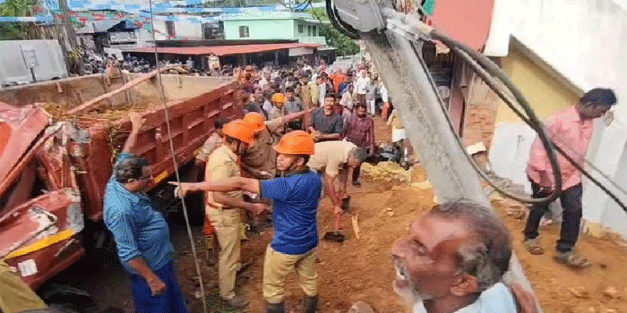 ‘പത്ത് പന്ത്രണ്ട് കുട്ടികള്‍ അവിടെ ഉണ്ടായിരുന്നു; ഏഴ് പത്തിനുള്ള ബസ് കാത്തു നില്ക്കുകയായിരുന്നു; വണ്ടി വരുന്നതിന് രണ്ട് മിനിറ്റ് മുന്‍പാണ് അപകടം; എന്റെ കൂടെയുണ്ടായിരുന്ന മൂന്ന് കുട്ടികളെ മാറ്റാൻ പറ്റി‘: കൊട്ടാരക്കര അപകട സ്ഥലത്തുണ്ടായിരുന്ന യുവതി