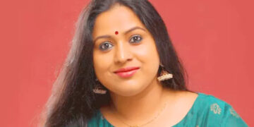 സ്ത്രീയെന്ന പരി​ഗണന പോലും നൽകുന്നില്ല, തനിക്കെതിരെ നടക്കുന്നത്  ക്രൂരമായ സൈബര്‍ ആക്രമണം, ആര് ചെയ്യിപ്പിച്ചാലും കുറ്റക്കാരെ കണ്ടെത്തണം, പരാതിയുമായി ലക്ഷ്മി പ്രിയ