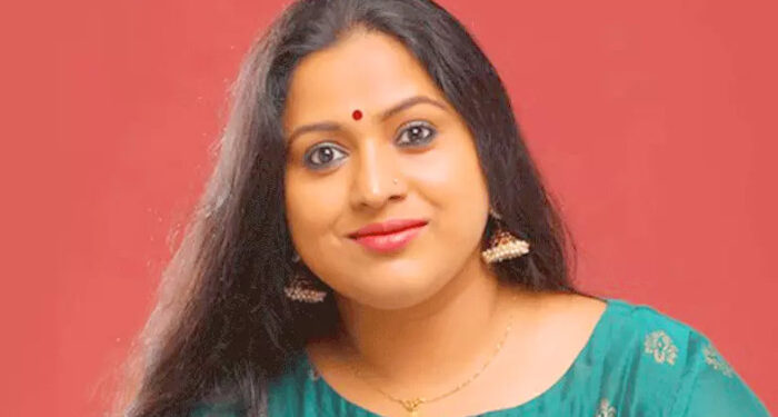 സ്ത്രീയെന്ന പരി​ഗണന പോലും നൽകുന്നില്ല, തനിക്കെതിരെ നടക്കുന്നത്  ക്രൂരമായ സൈബര്‍ ആക്രമണം, ആര് ചെയ്യിപ്പിച്ചാലും കുറ്റക്കാരെ കണ്ടെത്തണം, പരാതിയുമായി ലക്ഷ്മി പ്രിയ