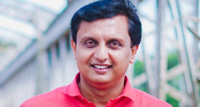 “ആൻഡമാൻ  ജയിലിലെ ശിലകളിൽ കൊത്തിവച്ചിട്ടുള്ള രക്തസാക്ഷികളുടെ പേരുകളിൽ ഭൂരിപക്ഷവും കമ്യൂണിസ്റ്റുകാരുടേതാണ്”, തങ്ങളുടെ പ്രസ്ഥാനത്തിന്റെ പങ്കെന്താണെന്ന് നാടിന് നന്നായി അറിയാം, ബ്രിട്ടീഷുകാർക്ക് മാപ്പെഴുതി നൽകിയവരാണ് കമ്യൂണിസ്റ്റുകാരുടെ സ്വാതന്ത്ര്യ സമര ചരിത്രത്തെ ചോദ്യം ചെയ്യുന്നത്, വി മുരളീധരന്റെ ആരോപണങ്ങൾക്ക് മറുപടിയുമായി മുഹമ്മദ് റിയാസ്
