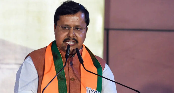 സിജെപി യുവാക്കളെ നെഗറ്റീവ് രാഷ്ട്രീയത്തിലേക്ക് വലിച്ചിഴക്കുകയാണ്,  ഇന്ത്യയിലെ യുവാക്കൾ വിദേശ കരങ്ങളിലെ കളിപ്പാവകളാവരുത്, വിമര്‍ശനവുമായി ബിജെപി നേതാവ്
