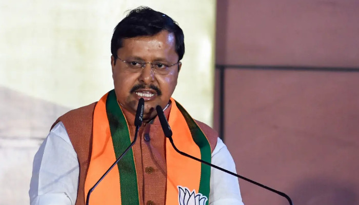 സിജെപി യുവാക്കളെ നെഗറ്റീവ് രാഷ്ട്രീയത്തിലേക്ക് വലിച്ചിഴക്കുകയാണ്, ഇന്ത്യയിലെ യുവാക്കൾ വിദേശ കരങ്ങളിലെ കളിപ്പാവകളാവരുത്, വിമര്ശനവുമായി ബിജെപി നേതാവ്