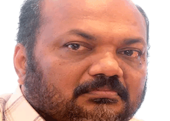 ‘എൽഡിഎഫ് അല്ലാതെ മറ്റാരുണ്ട്’ മുദ്രാവാക്യം പിഴവായി; കമ്പ്യൂട്ടറിൽ ചെയ്യുന്നതുപോലെ ഒരു തെറ്റ് വന്നാൽ അൺഡു ചെയ്യാൻ പറ്റില്ലല്ലോ?വെള്ളാപ്പള്ളി വിഷയത്തിലും വീഴ്ച പറ്റി; ശബരിമല സ്വർണ്ണക്കൊള്ളയിൽ നടപടിയെടുത്ത് പോകണമായിരുന്നു‘: പി. രാജീവ്