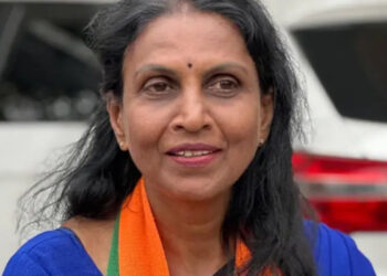 കേരളത്തില് ഭരണം മാറി, പക്ഷെ മറ്റൊന്നും മാറിയിട്ടില്ല. പൊലീസ് ഇപ്പോഴും സിപിഎമ്മിന്റെ അടിമകള്, ആര് സുഗതന് എങ്ങനെ ഗുണ്ടയായി? അയാള് ഗുണ്ടയല്ല, നാട്ടുകാര്ക്ക് പ്രിയങ്കരന്, പിന്തുണയുമായി ആര് ശ്രീലേഖ