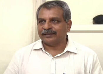 “മയക്ക് മരുന്നായാലും തീവ്രവാദമായാലും അത് ഞമ്മന്റെ ആൾക്കാരറിയാതെ ഇവിടെ നടക്കില്ല”, എല്ലാത്തിന്റെയും പിന്നില് മുസ്ലിങ്ങള്, തൂഫാന്റെ ഭാഗമായി ജിഫ്രി മുത്തുക്കോയ തങ്ങളെ കൂട്ടുപിടിച്ചത് നന്നായി, വിദ്വേഷ പോസ്റ്റുമായി ഹിന്ദു ഐക്യവേദി പ്രസിഡന്റ്