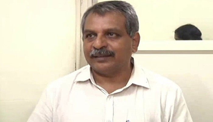 “മയക്ക് മരുന്നായാലും തീവ്രവാദമായാലും അത് ഞമ്മന്റെ ആൾക്കാരറിയാതെ ഇവിടെ നടക്കില്ല”, എല്ലാത്തിന്റെയും പിന്നില് മുസ്ലിങ്ങള്, തൂഫാന്റെ ഭാഗമായി ജിഫ്രി മുത്തുക്കോയ തങ്ങളെ കൂട്ടുപിടിച്ചത് നന്നായി, വിദ്വേഷ പോസ്റ്റുമായി ഹിന്ദു ഐക്യവേദി പ്രസിഡന്റ്