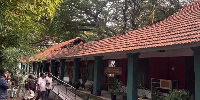 കെട്ടിടത്തിന് ഫിറ്റ്നസ് ഇല്ല? അട്ടക്കുളങ്ങരയിൽ സ്കൂൾ കെട്ടിടത്തിന്റെ ഒരു ഭാഗം തകർന്നു വീണു, തകർന്നത് എസ്എസ്കെ ഓഫിസ് പ്രവർത്തിക്കുന്ന കെട്ടിടം- വിദ്യാഭ്യാസ മന്ത്രി റിപ്പോർട്ട് തേടി