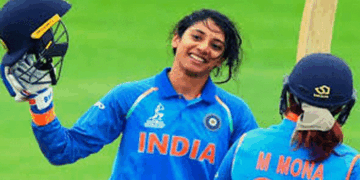 ‘ഒരിക്കൽ ടെസ്റ്റ് മതസരത്തിനിടെ എനിക്ക് പീരിയഡ്സായി; പാഡ് മാറ്റാൻ ഗ്രൗണ്ടിന് പുറത്തു പോകാൻ അംപയറോട് അനുവാദം ചോദിച്ചു; വെള്ള വസ്ത്രമായതിനാൽ തന്നെ മറ്റ് വഴിയൊന്നുമില്ലായിരുന്നു‘- തുറന്നു പറഞ്ഞ് സ്മൃതി മന്ഥന