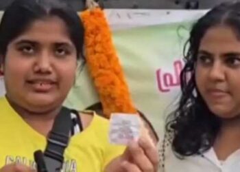 ‘പൂച്ചെണ്ടും ലഡുവും മാത്രമേയുള്ളു, അല്ലേ സാറേ’… കെഎസ്ആർടിസിയിൽ യാത്ര ചെയ്തത് പോക്കറ്റിൽ നിന്ന് കാശെടുത്തുകൊടുത്ത്!!… ചോദിച്ചപ്പോൾ ‘സിസ്റ്റം അപ്ഡേറ്റ് ചെയ്തില്ലെ’ന്ന മുട്ടാപ്പോക്ക് ന്യായം, ജനപ്രതിനിധികൾ ഫോട്ടോയും വീഡിയോയുമെടുക്കുന്ന തിരക്കിൽ- ആഭ്യന്തര മന്ത്രി ഫ്‌ളാഗ് ഓഫ് ചെയ്ത റൂട്ടിൽ ആദ്യ പ്രിയദർശിനി യാത്രയിലെ ദുരനുഭവം വിവരിച്ച് വിദ്യാർഥിനികൾ