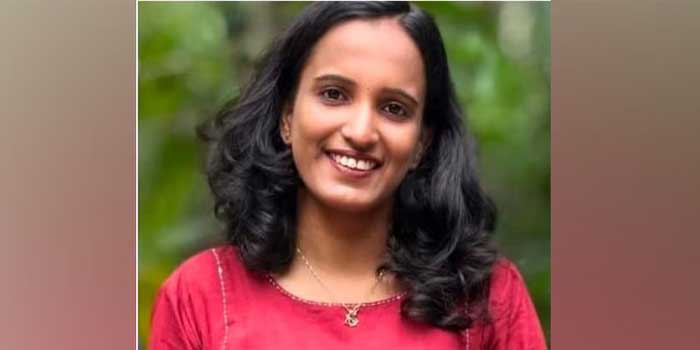 ആൺ സുഹൃത്ത് അടിച്ച് പരുക്കേൽപ്പിച്ചു, മനോവിഷമത്തിൽ അധ്യാപിക ജീവനൊടുക്കി, മരിച്ചത് കണ്ണൂർ സർവകലാശാലയിലെ ഗസ്റ്റ് അധ്യാപിക, പോലീസ് കേസെടുത്തു