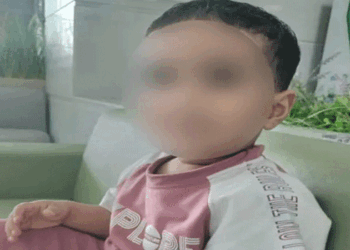 ഷാർജയിൽ ഫ്ളാറ്റിൽ നിന്നും താഴേയ്ക്ക് വീണ് രണ്ടുവയസുകാരൻ മരിച്ച സംഭവം; അയൽവാസികളായ മലയാളി, തമിഴ് പെൺകുട്ടികളെ കസ്റ്റഡിയിലെടുത്ത് പോലീസ്; നടപടി സിസിടിവി ദൃശ്യങ്ങൾ കണ്ടെത്തിയതോടെ