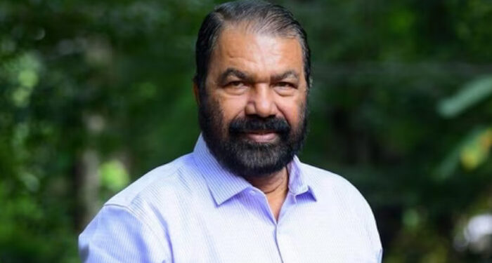 സംഘപരിവാർ നയം കേരളത്തിൽ നടപ്പാക്കാനാണ് യുഡിഎഫ് ശ്രമിക്കുന്നത്, കെ എം ഷാജി ഉൾപ്പെടെയുള്ളവർ  ഇപ്പോള്‍ എവിടെപ്പോയി? യുഡിഎഫ് സർക്കാർ കേന്ദ്രത്തിന് പാദസേവ ചെയ്യുകയാണെന്ന് വി ശിവന്‍കുട്ടി