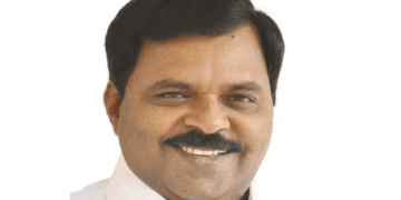 “വഴക്കുണ്ടാക്കാനോ പിടിച്ചുപറിക്കാനോ ഇല്ല; കെപിസിസി അധ്യക്ഷ സ്ഥാനത്തിന് ഞാൻ അർഹനാണ്“- താല്പര്യം പ്രകടിപ്പിച്ച് ജോസഫ് വാഴയ്ക്കൻ; ഹൈക്കമാൻഡിനെ അറിയിക്കാൻ ഡൽഹിയിൽ; മല്ലികാർജ്ജുൻ ഖാർഗെയെ കാണും