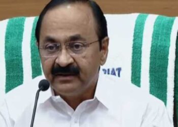 പേര് ‘പ്രിയദർശിനി’, പ്രായമോ, വരുമാനമോ കണക്കിലെടുക്കില്ല, ജൂൺ 15 മുതൽ കെഎസ്ആർടിസി ഓർ‌ഡിനറി ബസുകളിൽ സ്ത്രീകൾക്ക് സൗജന്യ യാത്ര, ട്രാൻസ്ജെൻഡേഴ്സിനും യാത്രചെയ്യാം, നഷ്ടം സർക്കാർ നികത്തും- മുഖ്യമന്ത്രി