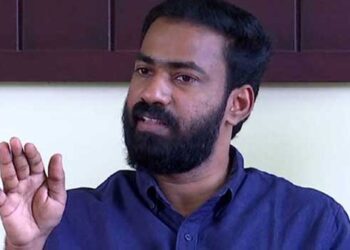 പ്രസ് മീറ്റിൽ പൂക്കിത്തരം പറയുകയും നിയമനങ്ങളിൽ എമ്പോക്കിത്തരം കാണിക്കുകയും ചെയ്യുന്ന ഒരാളായി കേരളത്തിന്റെ മുഖ്യമന്ത്രി മാറി!! ബി. അശോകിനെ എന്ത് ഡീലിന്റെ ഭാഗമായിട്ടാണ് ഉന്നത വിദ്യാഭ്യാസ സെക്രട്ടറിയായി നിയമിച്ചത്? റോജിയും വി ഡി സതീശനും വിശദീകരണം, ഓപ്പറേഷൻ തൂഫാന് നേതൃത്വം കൊടുക്കുന്ന ഓഫീസിലാണ് കഞ്ചാവ് കേസ് പ്രതിയുടെ സഹോദരന് നിയമനം- വികെ സനോജ്