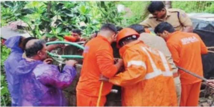 മീൻ കാണിച്ചുതരാമെന്ന് പറഞ്ഞ് കൂട്ടിക്കൊണ്ടുപോയി 9 വയസുകാരിയെ അമ്മ 35 റിങ്ങുകളുള്ള കിണറ്റിലേക്ക് തള്ളിയിട്ടു, നിമിഷങ്ങൾക്കകം രക്ഷകരായി അയൽക്കാർ, പരുക്കുകളില്ലാതെ കുട്ടി രക്ഷപ്പെട്ടത് അത്ഭുതകരമായി!! കൊലപാതക ശ്രമത്തിനു പിന്നിൽ ഭർത്താവുമായുണ്ടായ കുടുംബ കലഹം, അമ്മയ്ക്ക് മാനസിക പ്രശ്നമുള്ളതായി പോലീസ്
