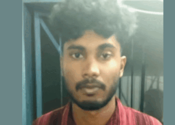 ‘വണ്ടി അത്ര പോരെന്ന് കളിയാക്കി‘; കൊല്ലത്ത് പ്ലസ് വൺ വിദ്യാർഥികളെ സ്കൂൾ മുറ്റത്ത് നിന്നും ട്രാവലറിൽ  തട്ടിക്കൊണ്ടുപോയി ; ക്രൂര മർദ്ദനത്തിനുശേഷം തള്ളിയിട്ടു; ഒരാൾ അറസ്റ്റിൽ; ഒളിവിൽ പോയവർക്കായി തിരച്ചിൽ