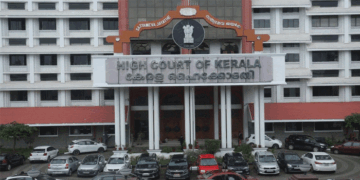 ‘പണത്തിന് മീതെ പരുന്തും പറക്കില്ലേ?’; ഡോ. എം.കെ. റാം കേസിൽ സംസ്ഥാന പോലീസിനെതിരെ കടുത്ത വിമർശനവുമായി  ഹൈക്കോടതി, ‘ഗൂഢാലോചനയുണ്ടോ’ എന്നും ചോദ്യം