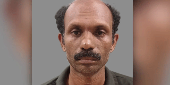 ക്ലാസ് എടുക്കുന്നതിനിടെ ശരീരഭാഗങ്ങളിൽ കടന്നുപിടിച്ചു, ലൈംഗീകാതിക്രമം; പ്രായപൂർത്തിയാകാത്ത വിദ്യാർത്ഥിനികളോട് ട്യൂഷൻ സാറിന്റെ ക്രൂരത; ക്ളാസിൽ വച്ച് പീഡിപ്പിച്ചു; കുട്ടികളുടെ പെരുമാറ്റത്തിൽ സംശയം തോന്നിയ വീട്ടുകാർ വിവരം ചോദിച്ചതോടെ വെളിപ്പെടുത്തൽ