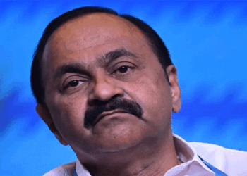“ചില അമ്മമാർക്ക് അവർ മാത്രം തയ്യാറാക്കുന്ന പ്രത്യേക വിഭവങ്ങളുണ്ടാകും. അത് മക്കൾക്കോ മകന്റെ ഭാര്യയ്ക്കോ പകർന്നുനൽകണം. തലമുറകളിലേക്ക് കൈമാറേണ്ട അറിവുകൾ സംരക്ഷിക്കപ്പെടണം” ; മുഖ്യമന്ത്രിയുടെ പരാമർശം വിവാദത്തിൽ