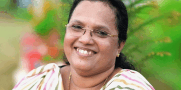 ‘ പവർകട്ടിനിടെ ഓക്സിജൻ കോൺസെൻട്രേറ്റർ നിലച്ചു; ശ്വാസം കിട്ടാതെ രോഗി മരിച്ചു; പരാതിപ്പെട്ടപ്പോൾ ‘ഇൻവെർട്ടർ വാങ്ങിയില്ലേ’ എന്ന് കെഎസ്ഇബി ഉദ്യോഗസ്ഥരുടെ മറുപടി ‘ – സാമൂഹിക പ്രവർത്തക ചിത്ര അഭയ് രം​ഗത്ത്
