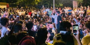 ‘ആരുടെയും വീട്ടുമുറ്റത്തേയ്ക്കോ ഓഫീസ് പടിയ്ക്കലേയ്ക്കോ ഞങ്ങളില്ല; ചർച്ച നടത്തുക നിഷ്പക്ഷമായ വേദിയിൽ മാത്രം‘- നിലപാട് വ്യക്തമാക്കി പാറ്റകൾ; കേന്ദ്രസർക്കാർ -സിജെപി ചർച്ചക്ക് സാധ്യതയില്ലെന്ന് വക്താവ് സൗരവ് ദാസ്