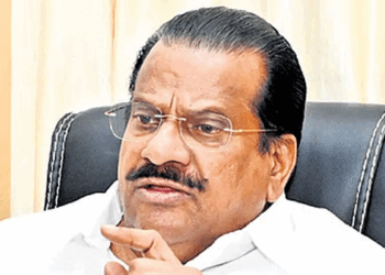 ‘ട്രംപിന് സ്പോർട്സ്മാൻ സ്പിരിറ്റ് തീരെ ഇല്ല, ഫുട്ബോൾ യുദ്ധമാണെന്നാണോ വിചാരം? കായികരംഗത്തിന്റെ അടിസ്ഥാന മൂല്യങ്ങൾ പോലും മാനിക്കാത്ത ഭരണാധികാരി