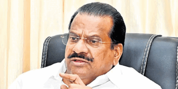 ‘ട്രംപിന് സ്പോർട്സ്മാൻ സ്പിരിറ്റ് തീരെ ഇല്ല, ഫുട്ബോൾ യുദ്ധമാണെന്നാണോ വിചാരം? കായികരംഗത്തിന്റെ അടിസ്ഥാന മൂല്യങ്ങൾ പോലും മാനിക്കാത്ത ഭരണാധികാരി