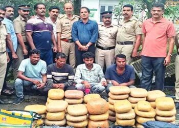 116.37 കിലോ കഞ്ചാവ് കൈമാറാനിരുന്നത് മലയാളികൾ ഉൾപ്പെട്ട റാക്കറ്റിന്!! 11 ബാഗുകളിലായി രണ്ടു കിലോയുടെ 58 പാക്കറ്റുകൾ… കറുകുറ്റിയിൽ വൻ കഞ്ചാവ് വേട്ട, ഒന്നേകാൽ കോടിയുടെ കഞ്ചാവുമായി നാല് ഒഡിഷ സ്വദേശികൾ എക്സൈസ് പിടിയിൽ