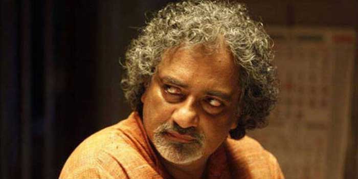 ‘നാല് ആൾ വന്ന് ഞങ്ങളാണ് അഡ്ഹോക് കമ്മിറ്റിയെന്ന് പറഞ്ഞാൽ എങ്ങനെയാണ്? അഡ്ഹോക് കമ്മിറ്റിയെ ആരാണ് തെരഞ്ഞെടുത്തത്? അമ്മയിലുള്ള ഭൂരിപക്ഷവും മണ്ടന്മാർ!! രണ്ടുമാസം മുമ്പ് രാജിക്കത്ത് കൊടുത്തു, അന്ന് രാജിവെയ്ക്കരുത്, മാധ്യമ വാർത്തയാകുമെന്ന് പ്രസിഡന്റ് പറഞ്ഞു’- ജോയ് മാത്യു