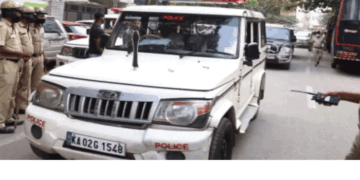 അനാശാസ്യം; ഓൺലൈൻ വഴി പരസ്യം ചെയ്ത് ആവശ്യക്കാരെ അടുപ്പിച്ചു;  ]ബെംഗളൂരുവിൽ പത്ത് യുവതികളടക്കം 12 ബംഗ്ലാദേശ് സ്വദേശികൾ പിടിയിൽ; പശ്ചിമബംഗാൾ അതിർത്തിവഴി ഇന്ത്യയിലേയ്ക്ക് അതിർത്തി കടന്നെത്തിയവർ
