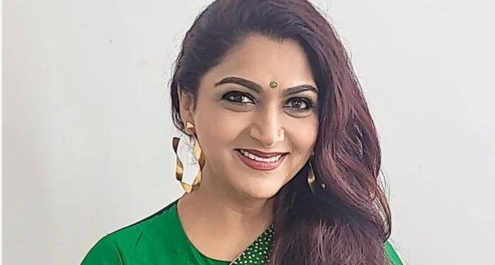 “എന്റെ മക്കളെ അപമാനിക്കാനോ അനാദരിക്കാനോ ആരെയും അനുവദിക്കില്ല”!!! ഒരമ്മയോടും കളിക്കാൻ നിൽക്കരുത്, ഒരു കെട്ട് പച്ചനോട്ടുകൾക്കു വേണ്ടി ഞങ്ങളെക്കുറിച്ച് സംസാരിക്കുന്ന യൂട്യൂബർമാർക്കുള്ള സന്ദേശമാണിത്, സൈബർ ആക്രമണം നടത്തുന്നവർക്കെതിരെ രൂക്ഷവിമര്ശനവുമംായി ഖുശ്ബു