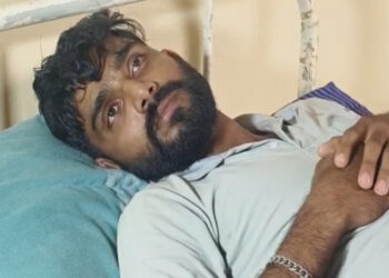 പാതിരാത്രി പൊലീസ് വാഹനമില്ലാതെ വീട്ടിലെത്തി, ബലം പ്രയോഗിച്ച് യുവാവിനെ കസ്റ്റഡിയിലെടുത്തു, ബന്ധുക്കളുടെ മുന്നില് വച്ച് ക്രൂരമായി മര്ദിച്ചു, സ്റ്റേഷനിലെത്തിച്ച് വസ്ത്രമഴിപ്പിച്ചും മര്ദനം, ആളുമാറി കസ്റ്റഡിയിലെടുത്ത യുവാവ് നേരിട്ടത് ഞെട്ടിക്കുന്ന ക്രൂരതകള്