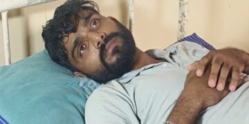 പാതിരാത്രി പൊലീസ് വാഹനമില്ലാതെ വീട്ടിലെത്തി,  ബലം പ്രയോഗിച്ച് യുവാവിനെ കസ്റ്റഡിയിലെടുത്തു, ബന്ധുക്കളുടെ മുന്നില്‍ വച്ച് ക്രൂരമായി മര്‍ദിച്ചു, സ്റ്റേഷനിലെത്തിച്ച് വസ്ത്രമഴിപ്പിച്ചും മര്‍ദനം, ആളുമാറി കസ്റ്റഡിയിലെടുത്ത യുവാവ് നേരിട്ടത് ഞെട്ടിക്കുന്ന ക്രൂരതകള്‍