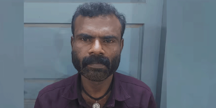 ദുരിതങ്ങൾക്ക് കാരണം അമ്മ ചെയ്ത മന്ത്രവാദം, മകൻ അമ്മയെ ക്രൂരമായി മർദിച്ചു; കൈ തല്ലിയൊടിച്ചു; കഴുത്തിൽ കുത്തിക്കൊല്ലാൻ ശ്രമം, അറസ്റ്റിൽ